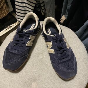 New Balance Women's Dark Blue and Beige Sneakers J Crew